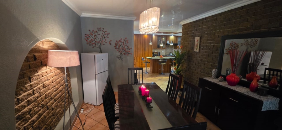 3 Bedroom Property for Sale in Flimieda North West